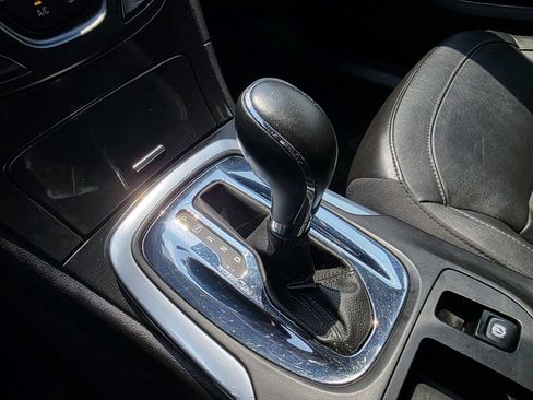 Used 2016 Buick Regal Premium AWD/4WD image 21