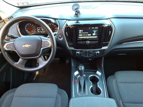 Used 2019 Chevrolet Traverse LS image 11