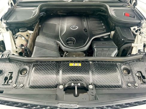 Used 2021 Mercedes-Benz GLS 450 4MATIC image 28