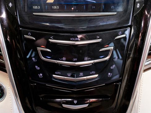 Used 2016 Cadillac Escalade Luxury RWD image 23