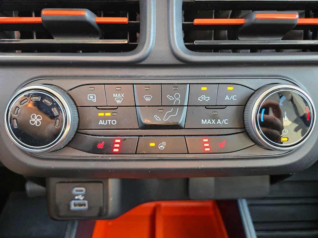 Used 2023 Ford Maverick XLT w/ XLT Luxury Package FWD image 32