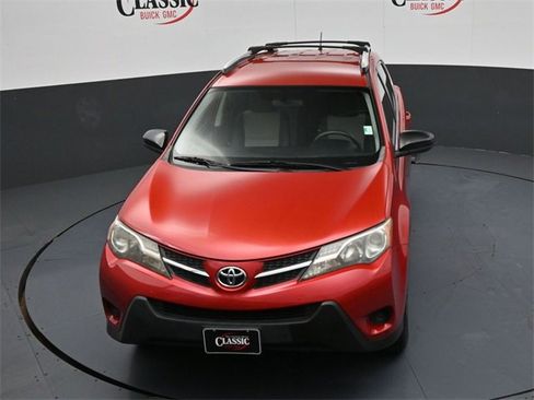 Used 2014 Toyota RAV4 LE image 19