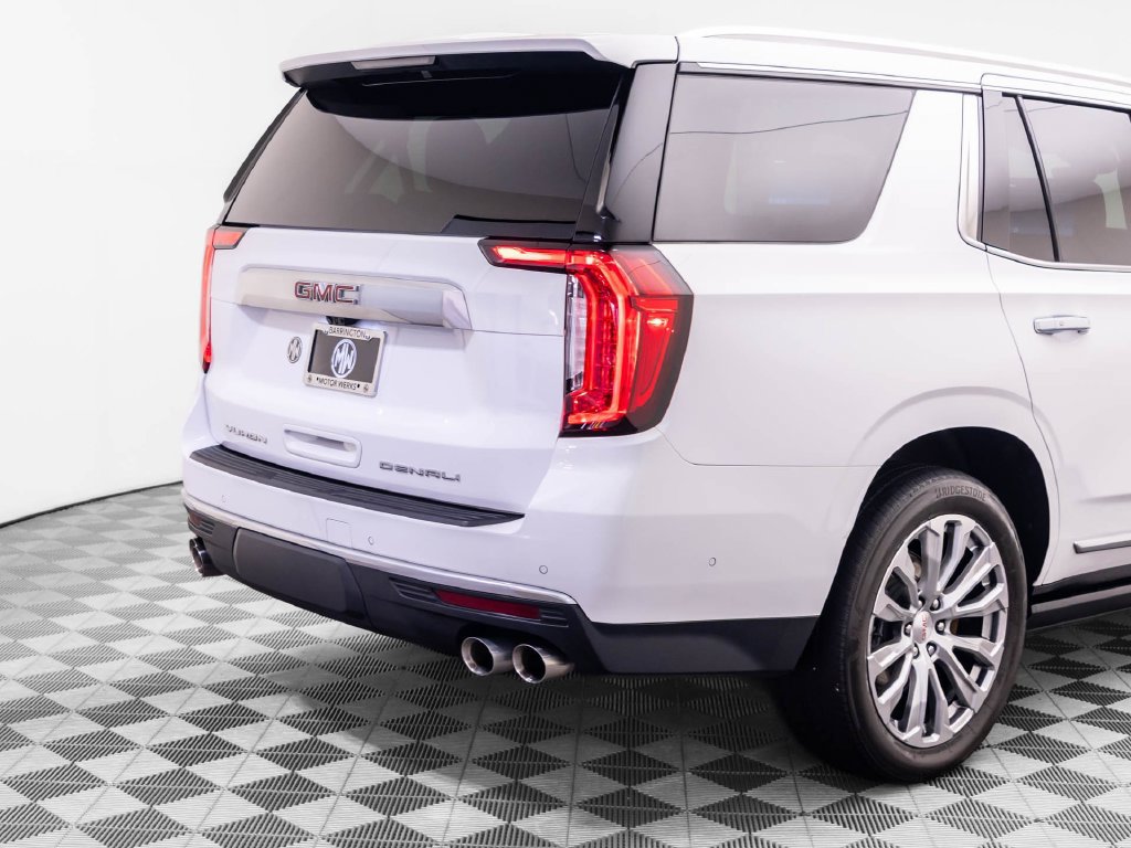 Used 2024 GMC Yukon Denali w/ Denali Reserve Package AWD/4WD image 40