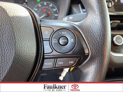 Certified 2025 Toyota Corolla LE image 21