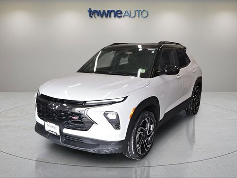 Used 2024 Chevrolet TrailBlazer RS w/ Convenience Package image 1