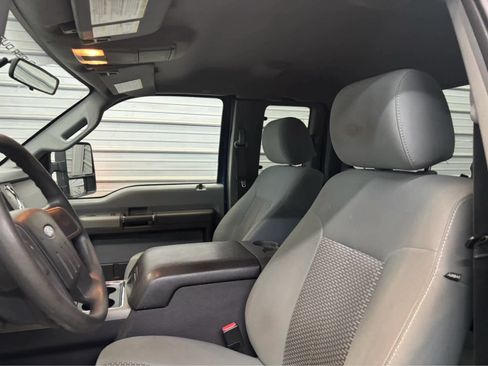 Used 2012 Ford F250 XLT w/ XLT Interior Pkg AWD/4WD image 11