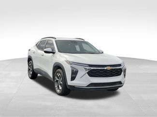 Used 2025 Chevrolet Trax LT w/ Driver Confidence Package FWD video 1