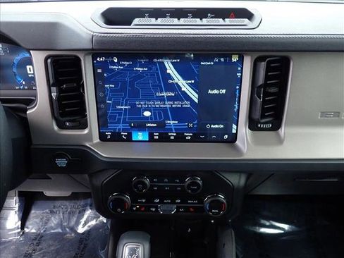New 2026 Ford Bronco Outer Banks w/ Sasquatch Package AWD/4WD image 16