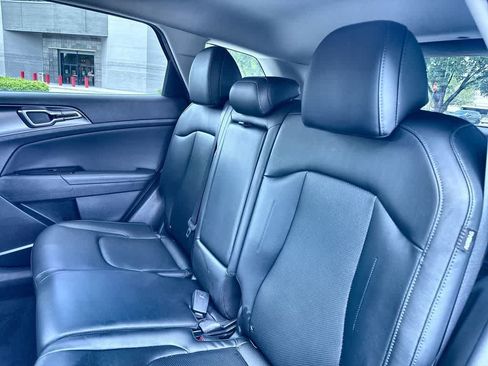 Certified 2025 Kia Sportage EX FWD image 22
