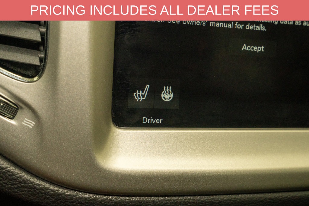 Used 2021 Jeep Compass Latitude w/ Sun and Sound Group AWD/4WD image 16
