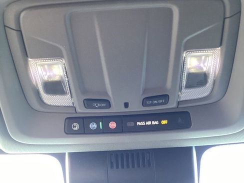 Used 2022 Chevrolet Silverado 1500 LT image 22