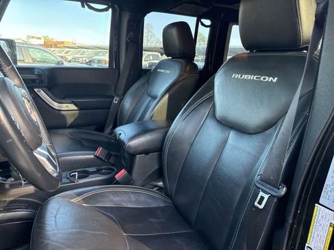 Used 2016 Jeep Wrangler Unlimited Rubicon image 9