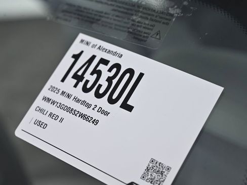 Certified 2025 MINI Cooper 2-Door Hardtop FWD image 30