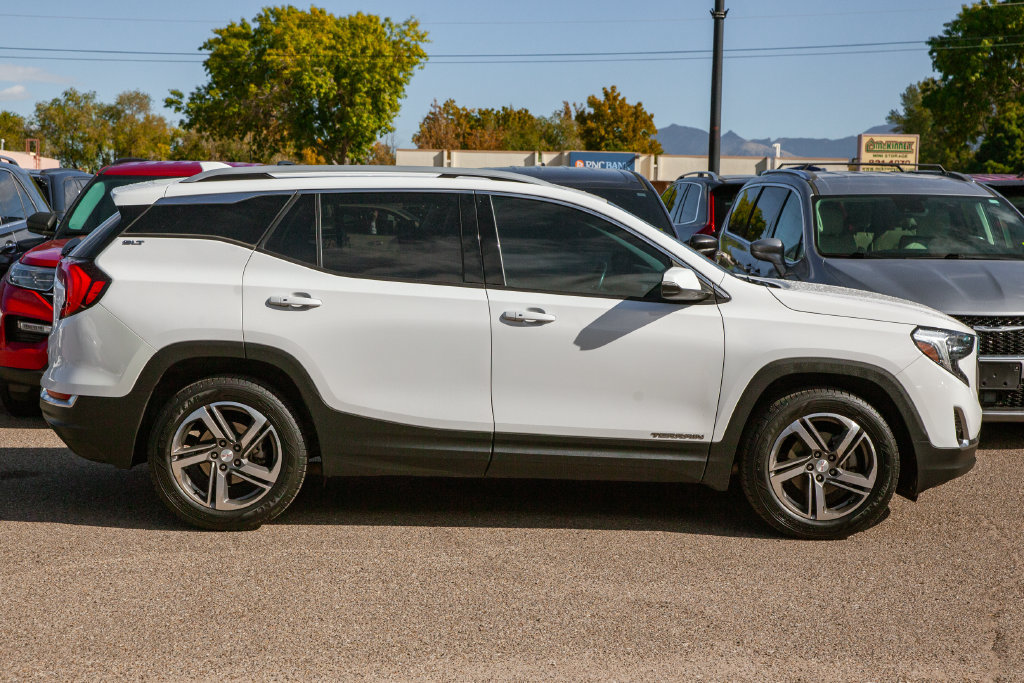 Used 2021 GMC Terrain SLT FWD image 4