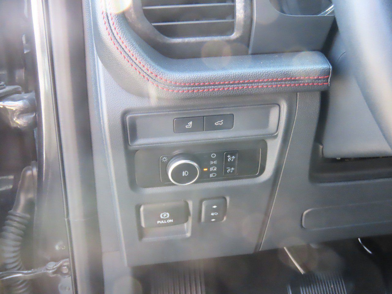 Used 2023 Ford Expedition Limited RWD image 25