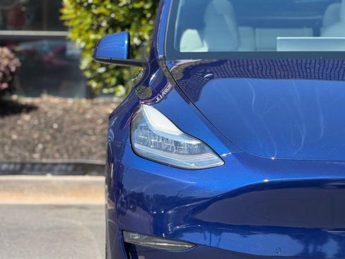 Used 2021 Tesla Model Y Long Range image 4