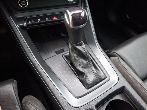 Used 2022 Audi Q3 2.0T Premium Plus w/ Premium Plus Package image 15
