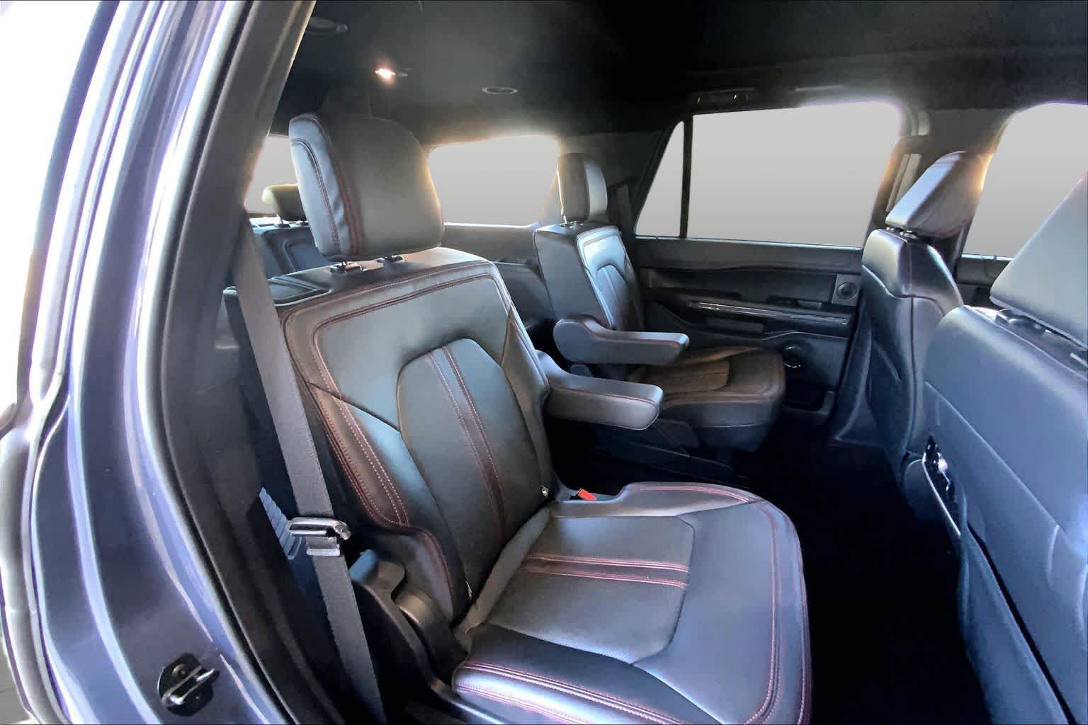 Used 2023 Ford Expedition Limited RWD image 20