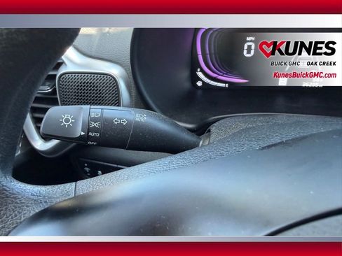 Used 2025 Kia Soul LX w/ LX Technology Package FWD image 9