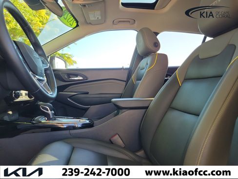 Used 2024 Chevrolet Trax ACTIV w/ Sunroof Package FWD image 18