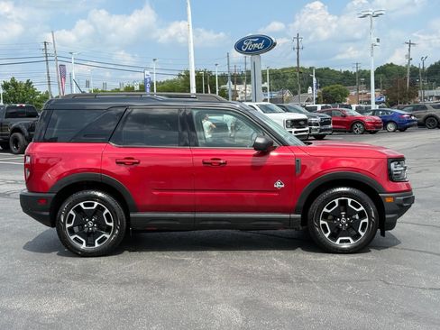 Used 2021 Ford Bronco Sport Outer Banks AWD/4WD image 3