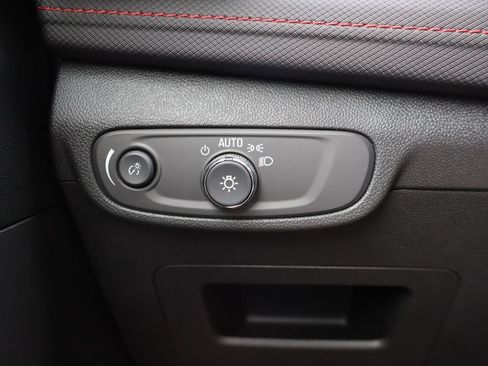 New 2026 Chevrolet TrailBlazer RS w/ Convenience Package FWD image 17