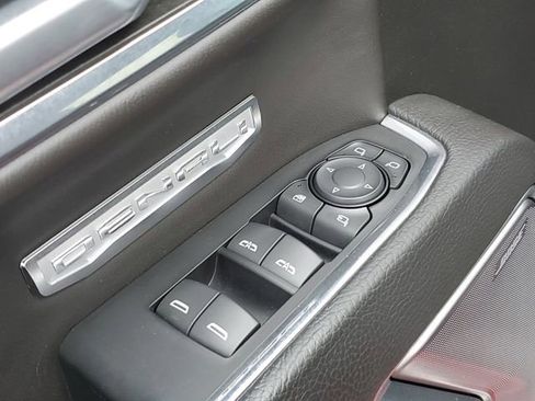 Used 2023 GMC Sierra 1500 Denali w/ Technology Package AWD/4WD image 21