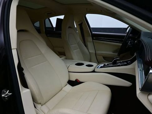 Certified 2023 Porsche Panamera 4 Platinum Edition AWD/4WD image 19