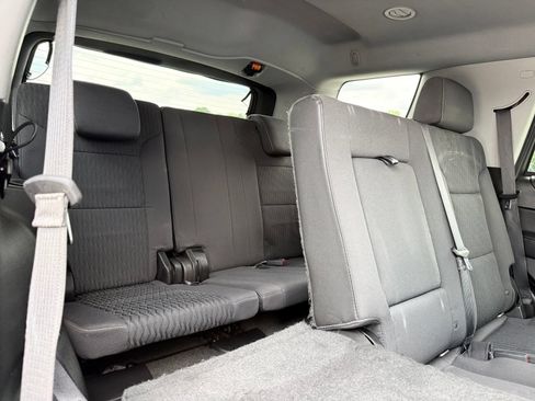 Used 2018 Chevrolet Tahoe LS w/ All-Season Package AWD/4WD image 24