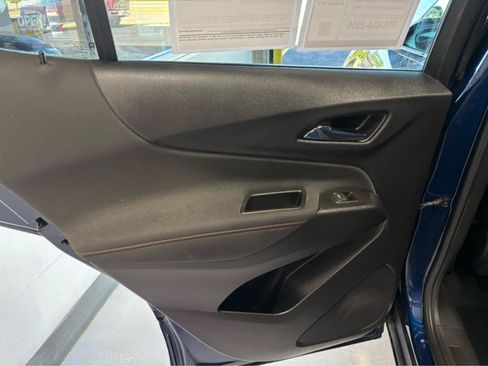 Used 2022 Chevrolet Equinox RS AWD/4WD image 31