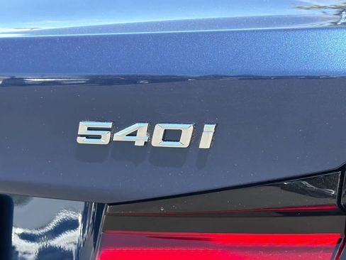 Used 2022 BMW 540i w/ Executive Package RWD image 32