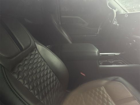 Used 2023 Ford F250 Lariat w/ Lariat Ultimate Package image 13