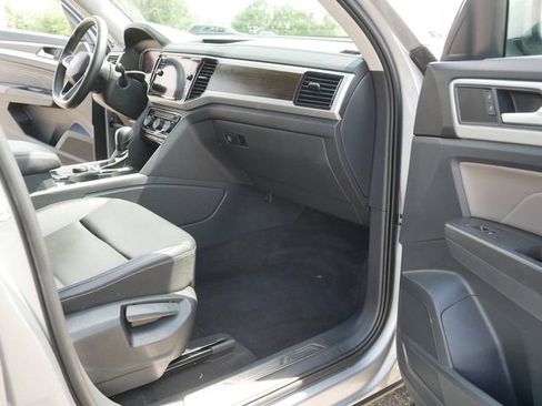 Certified 2022 Volkswagen Atlas SE w/ Panoramic Sunroof Package AWD/4WD image 20