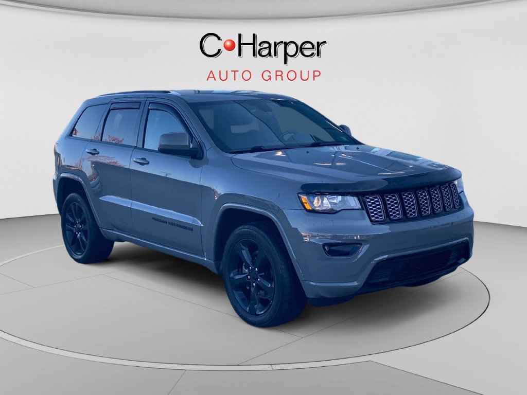 Used 2021 Jeep Grand Cherokee Laredo X AWD/4WD image 1