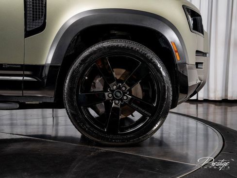 Used 2021 Land Rover Defender 110 X-Dynamic HSE image 17