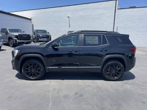New 2026 GMC Terrain Elevation w/ Elevation Premium Package FWD image 8