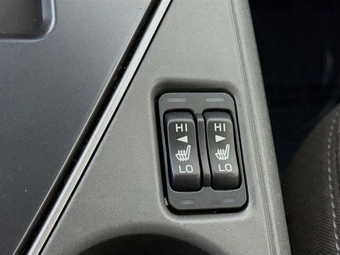 Certified 2025 Subaru Crosstrek 2.0i Premium image 11