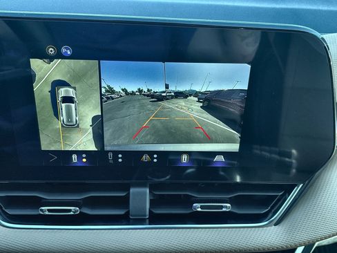 New 2026 Chevrolet Equinox ACTIV w/ Convenience Package III AWD/4WD image 28