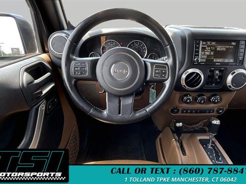 Used 2014 Jeep Wrangler Unlimited Sahara w/ Connectivity Group AWD/4WD image 5