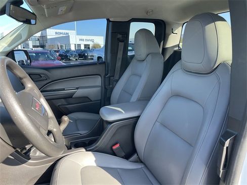 Used 2015 GMC Canyon SL image 10