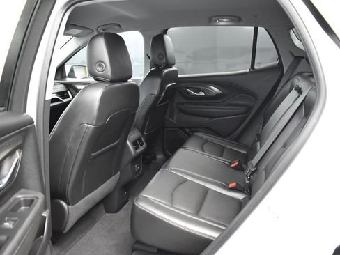 Used 2023 GMC Terrain SLT image 15