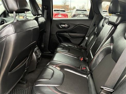 Used 2020 Jeep Cherokee Trailhawk w/ Cold Weather Group image 12