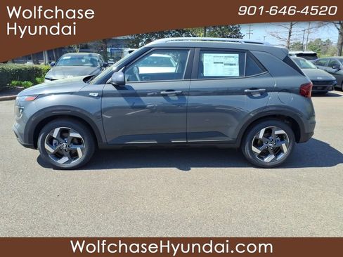 New 2026 Hyundai Venue SEL image 2