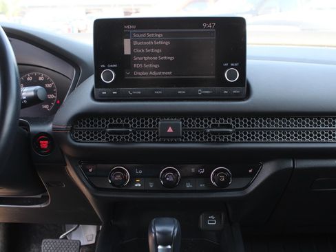 Used 2025 Honda HR-V Sport image 11