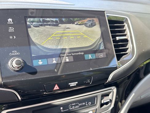 Used 2019 Honda Pilot Elite image 6