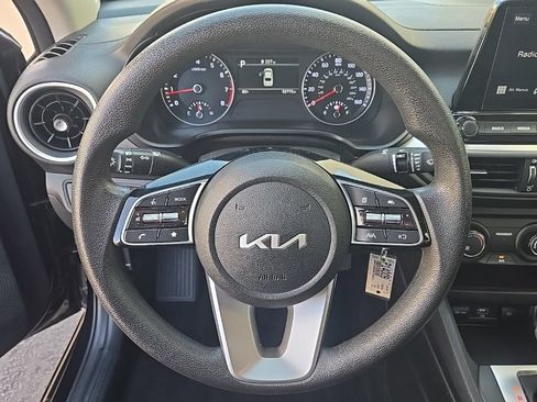 Used 2024 Kia Forte LXS FWD image 15