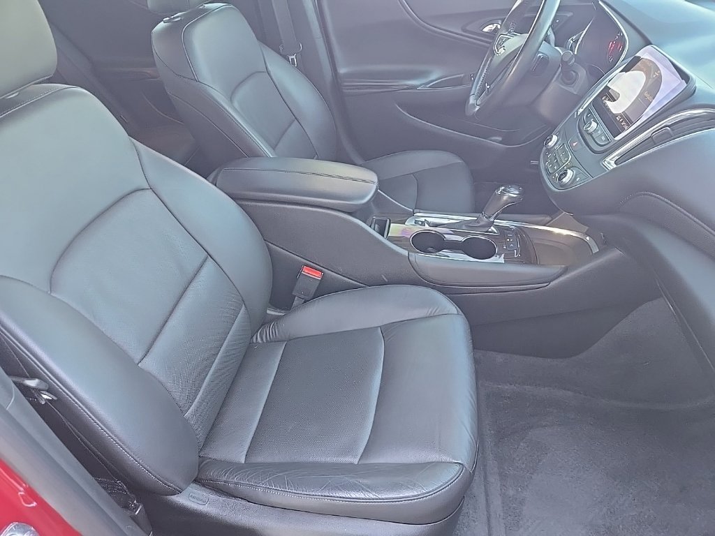 Used 2019 Chevrolet Malibu Premier w/ Sun and Wheel Package FWD image 30