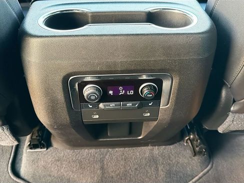 Used 2021 Chevrolet Tahoe Premier w/ Premium Package image 20