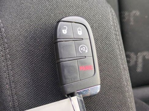 Used 2017 Jeep Renegade Latitude image 33