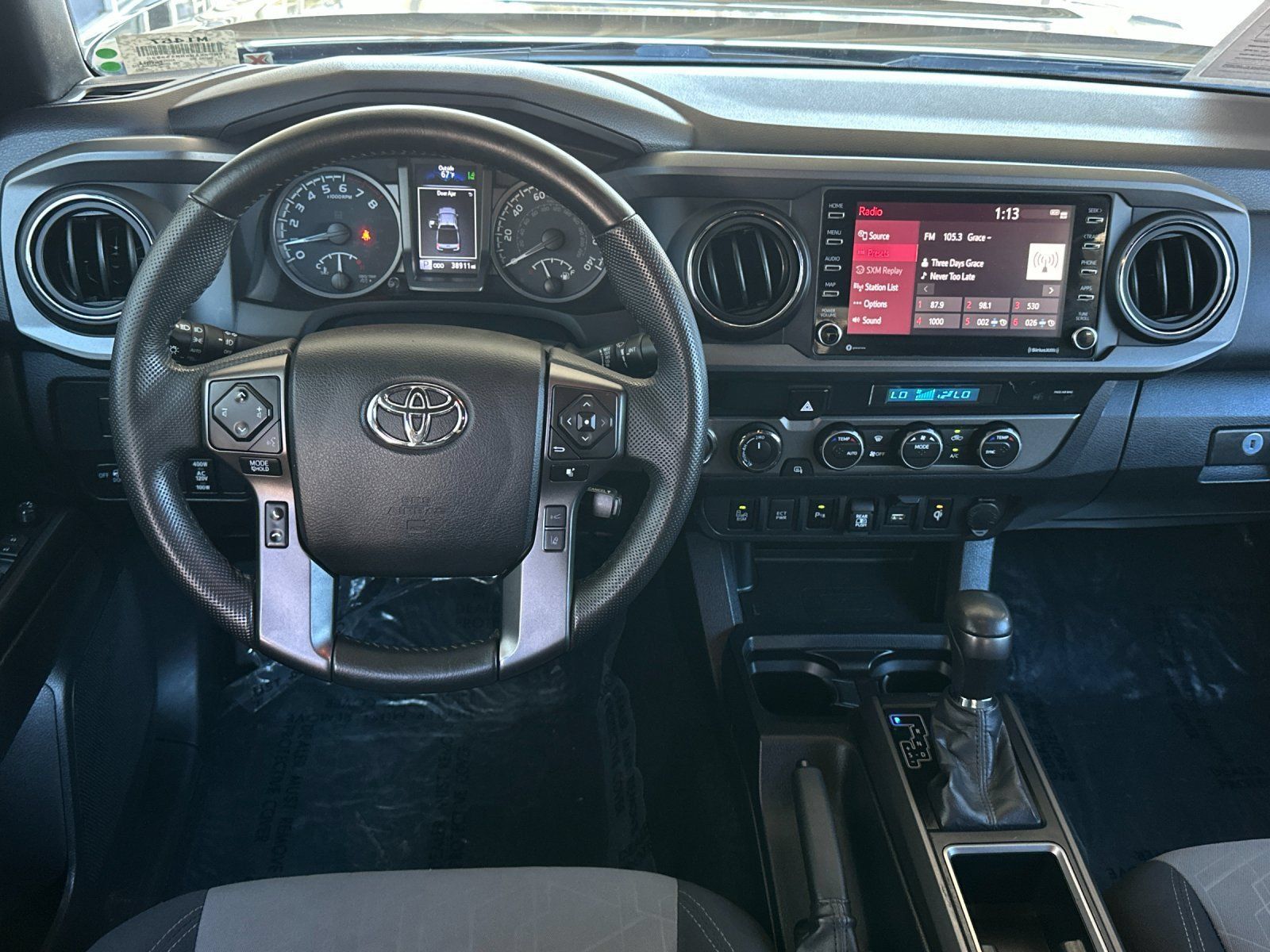 Used 2022 Toyota Tacoma TRD Sport w/ Technology Package AWD/4WD image 13